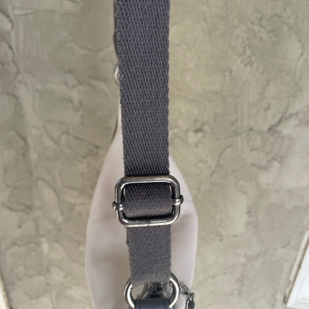 White and Gray Leather Crossbody Bag - Picture 8 of 10